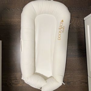 Dock a Tot Deluxe White